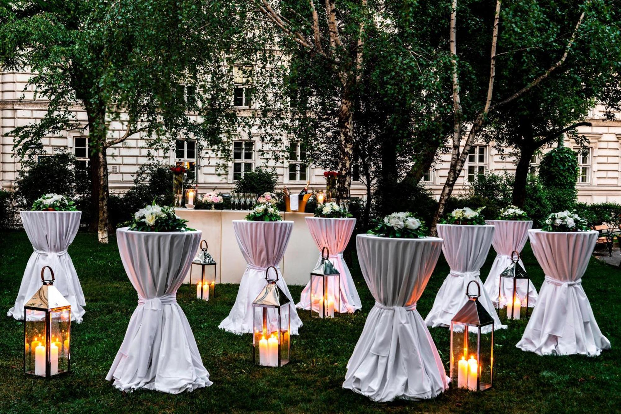 Le Meridien Βιέννη Εξωτερικό φωτογραφία The garden of the hotel